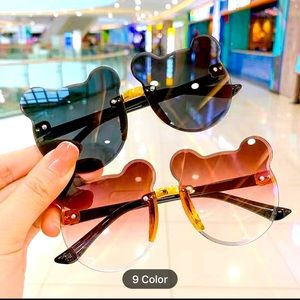 Glamour Kids - Kitty inspired shaped sunglasses